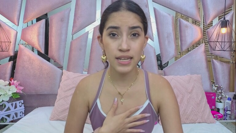 AbbyBenet's Streamate show and profile