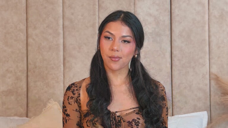 AnnyDalessio's Streamate show and profile