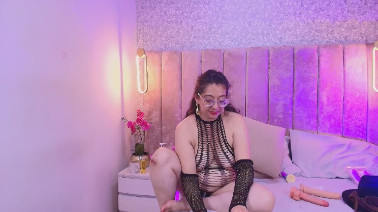 Kristallove_606's Streamate show and profile