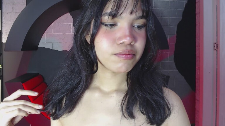 TinyMini's Streamate show and profile