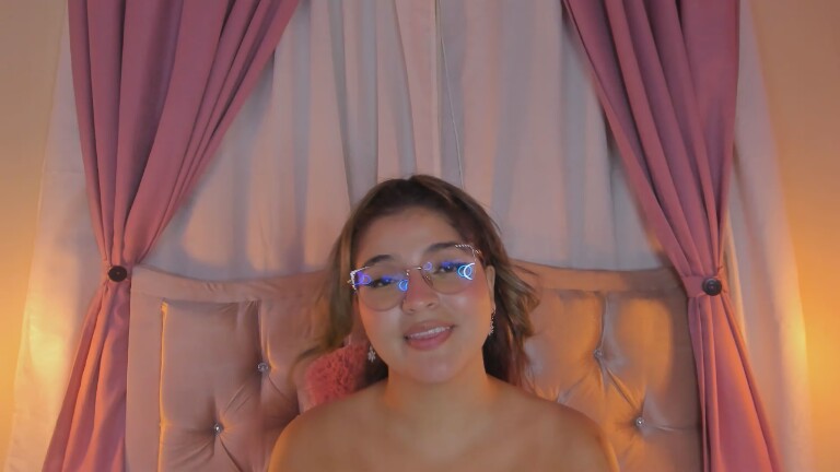 MarianBlazee's Streamate show and profile