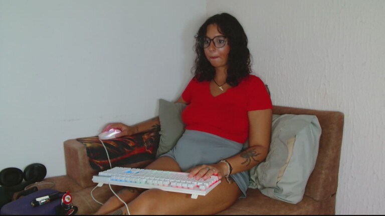MyaMillor's Streamate show and profile