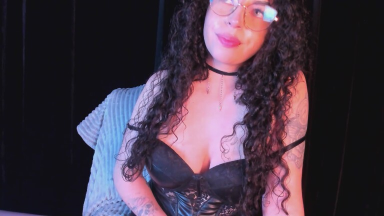 ScarlattaaDesire's Streamate show and profile