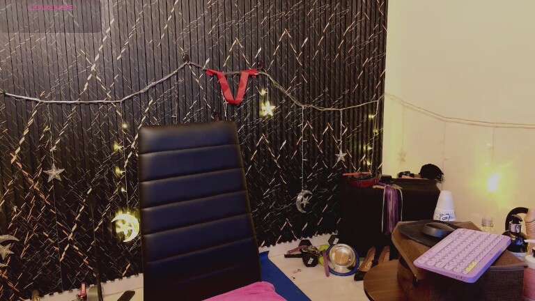 KattMyers's Streamate show and profile