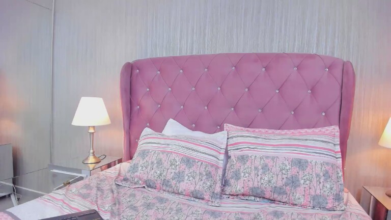 CrystalDavis's Streamate show and profile