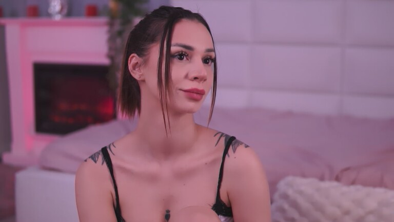 FlirtyFawn's Streamate show and profile