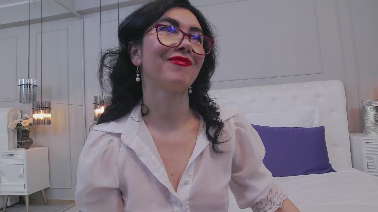 NathallieScire's Streamate show and profile