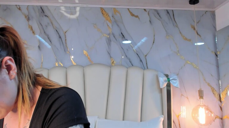 HannahLane's Streamate show and profile