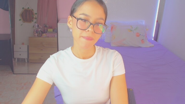 GABYHANK's Streamate show and profile