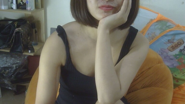 cherrysexysewet's Streamate show and profile