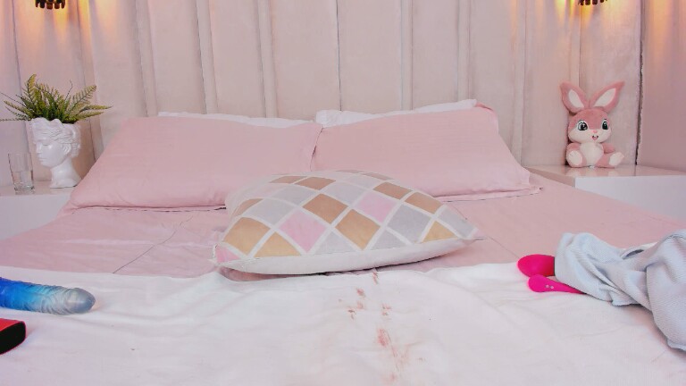 LucianaAriaas's Streamate show and profile