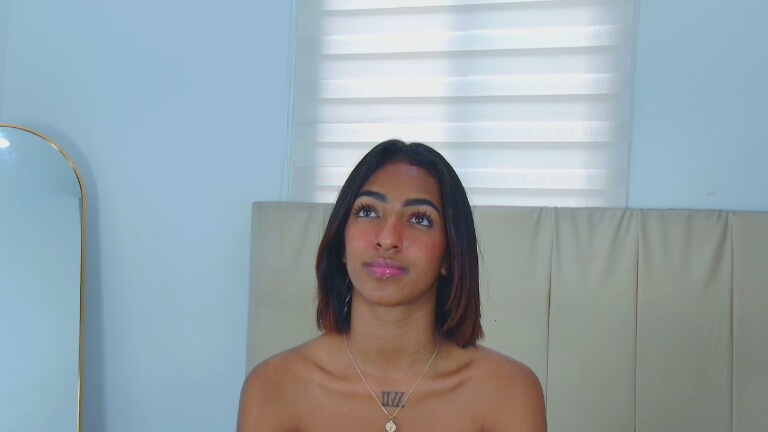 MiaCarther's Streamate show and profile