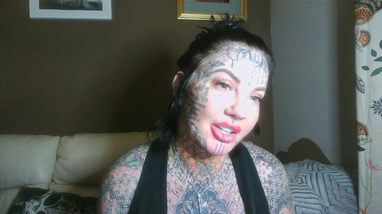 CandyApplesxXx's Streamate show and profile