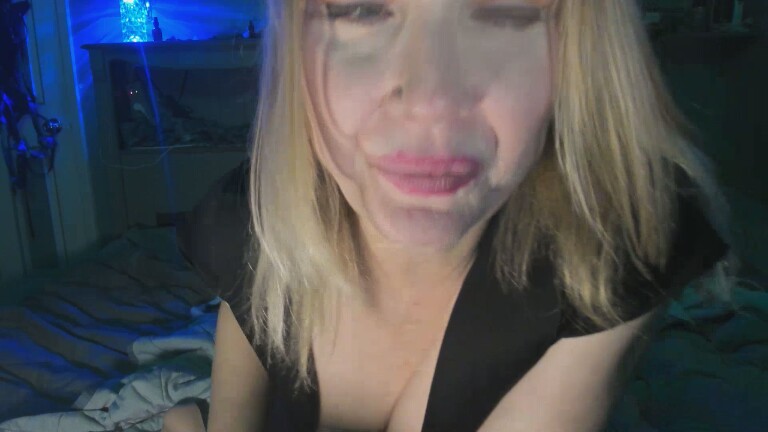 AnnaXXX's Streamate show and profile