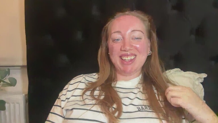 Arielsweetiee's Streamate show and profile