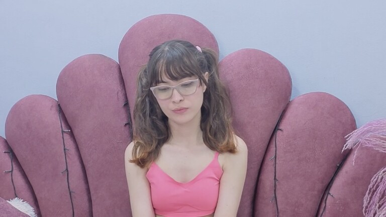 ISABELLAJHONS's Streamate show and profile