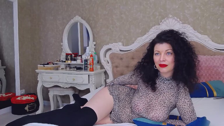 NataliaRed's Streamate show and profile