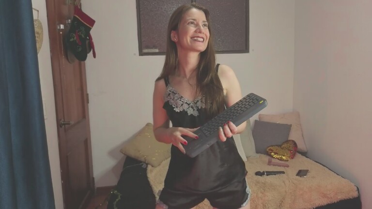 NatashaKinski's Streamate show and profile