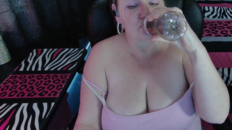 SweetDreamsSC's Streamate show and profile